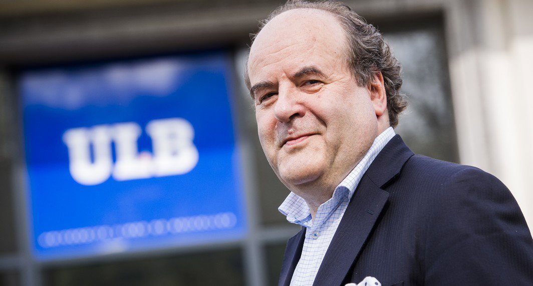 newly elected ULB rector Yvon Englert poses for the photographer after the election of a new rector at the ULB (Universite libre de Bruxelles) University in Brussels, Wednesday 11 May 2016. The two candidates are Yvon Englert and Francois Reniers. BELGA PHOTO LAURIE DIEFFEMBACQ