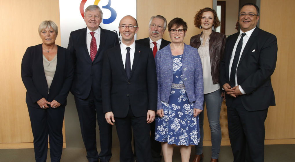 Federation Wallonia - Brussels Minister of Social Promotion, Youth, Women Rights and Equal Chances Isabelle Simonis, Federation Wallonia - Brussels Minister of Higher Education, Research and Media Jean-Claude Marcourt, Federation Wallonia - Brussels Minister President Rudy Demotte, Federation Wallonia - Brussels Minister of Budget, Public Fonction, Administrative Simplification Andre Flahaut, new Federation Wallonia - Brussels Minister of Culture, Permanent Education and Childhood Alda Greoli, new Federation Wallonia - Brussels Minister of Education and School Buildings Marie-Martine Schyns and Federation Wallonia - Brussels Minister of Youth, Justice Houses and the Promotion of Brussels Rachid Madrane poses for the photographer after the oath ceremony of Schyns and Greoli as new Minister of Education and School Buildings and Minister of Culture in the Federation Wallonia - Brussels government, Monday 18 April 2016, in Brussels. Marie-Martine Schyns and Alda Greoli succeed Joelle Milquet. BELGA PHOTO THIERRY ROGE