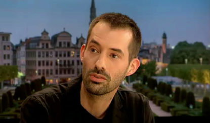 Antoine Armedan chante l'amour et le quotidien "Sous la lune" - BX1