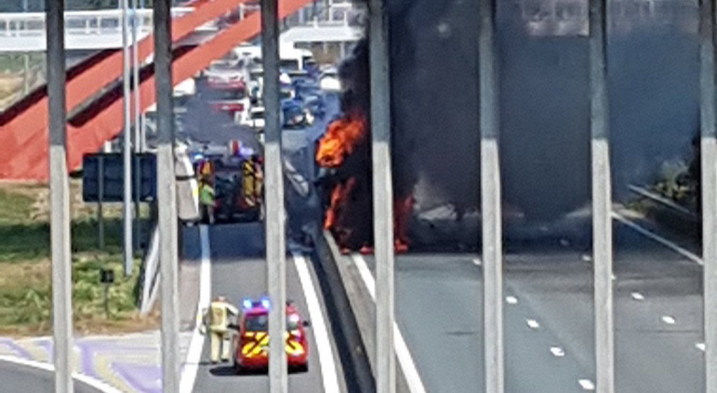 Camion en feu - E19 Machelen