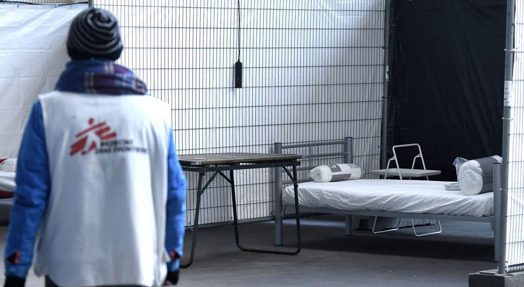 Lit médecins sans frontières Tour et Taxis - Sans-abris - Belga Pool Didier Lebrun