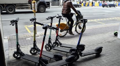 Trottinettes électriques partagées Dott - Belga Eric Lalmand