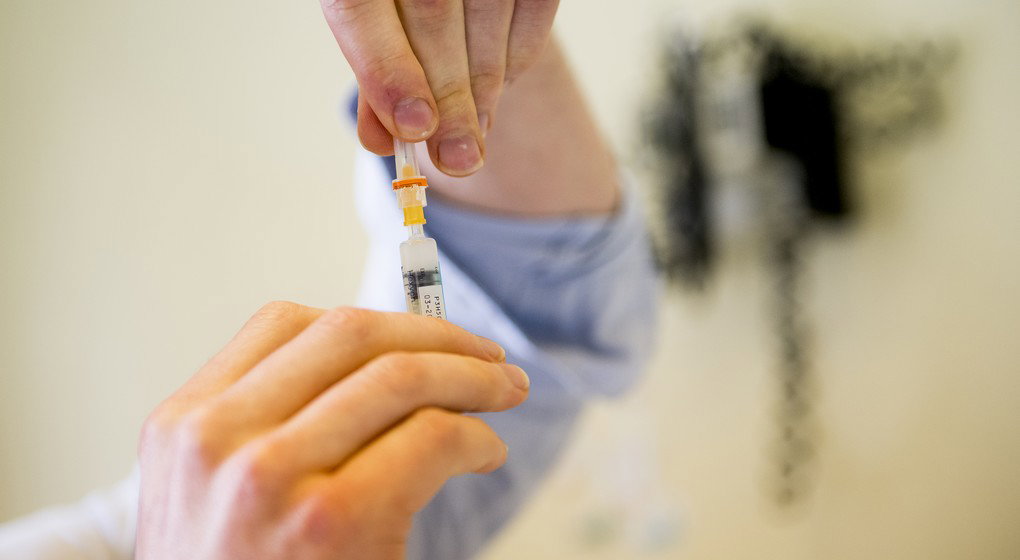 Vaccin Illustration Belga Jasper Jacobs
