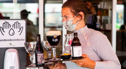 Port du masque Horeca Café - Belga Kurt Desplenter