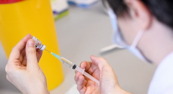 Vaccin Covid-19 Coronavirus Pfizer - Belga Dirk Waem