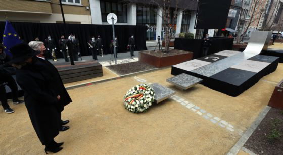 Roi Philippe Reine Mathilde Hommage Victimes Attentats Schuman - Belga Benoit Doppagne