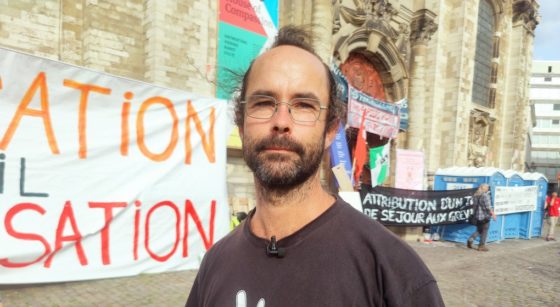 Cédric Herrou Église du Béguinage - Belga Ophélie Delarouzée