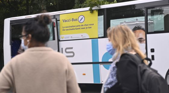 Vaccination Vacci-Bus Covid-19 Coronavirus Cocom - Belga Laurie Dieffembacq