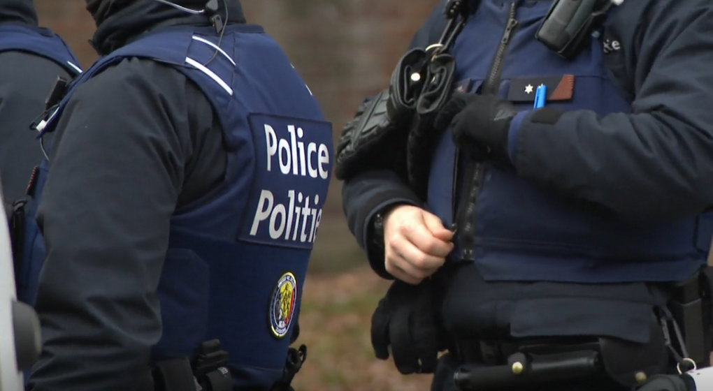 Illustration Police Policiers Bruxelles Midi - Capture BX1
