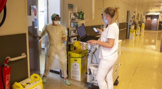 Hôpital Gand Soins Intensifs Infirmières Covid-19 Coronavirus - Belga Nicolas Maeterlinck