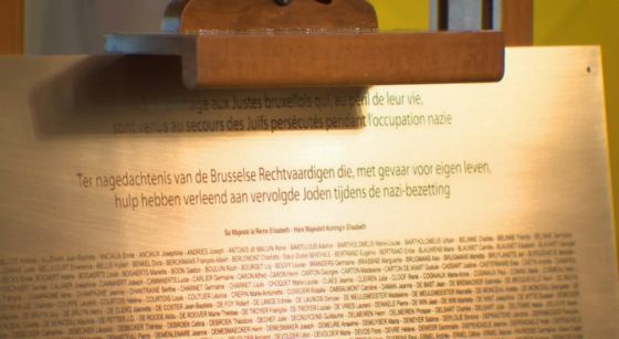 Plaque Justes parmi les Nations Parlement Bruxellois 25012022 - Capture Belga Video