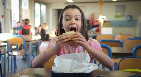CPAS - enfant - cantine - repas - Belga
