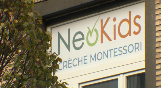 Enseigne de la crèche Neokids - Photo : BX1
