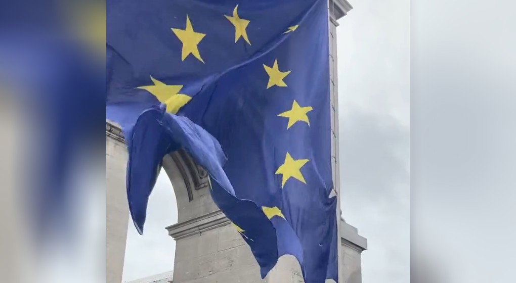 Drapeau Union Européenne Cinquantenaire - Twitter